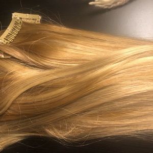 Blonde Hair extensions, clip in, NEW. 16” long